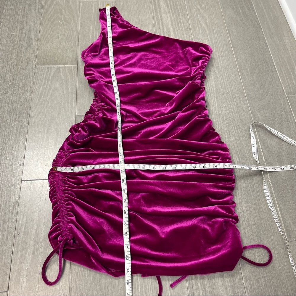 House Of Harlow 1960 Revolve Ruched Velvet One Shoulder Midi Mini Dress Size L - Picture 16 of 16
